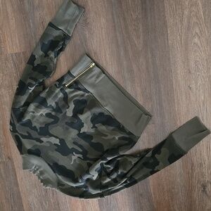 Old Navy loose cropped mock neck sweatshirt